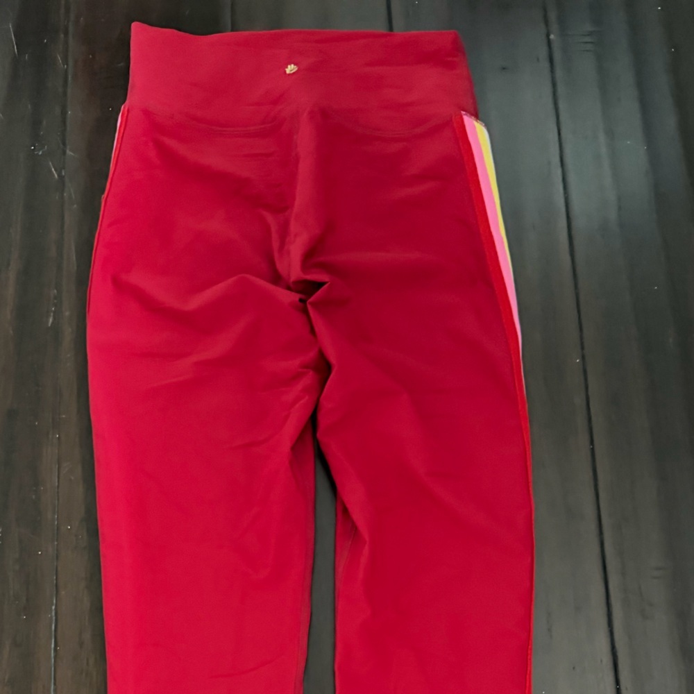 Spiritual Gangster 7/8 Legging Dahlia Red XS - Picture 5 of 9